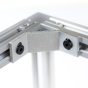 Narożnik zewnętrzny 135° do profili aluminiowych seria 20 SREBRNY